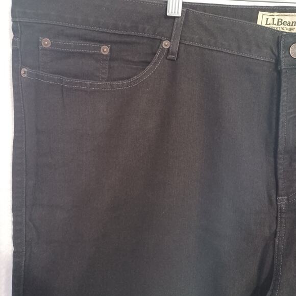 L.L. Bean Favorite Fit Straight Slimming Jeans Women’s Size 26 Black Capri NEW - Picture 3 of 9